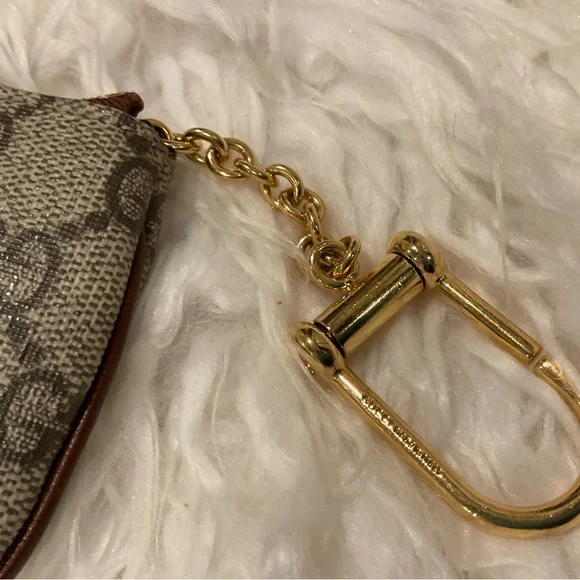Gucci Beige and Brown GG Canvas Key Pouch - Picture 4 of 8